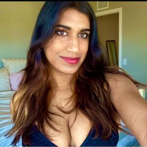 Meet your Posher, Leah